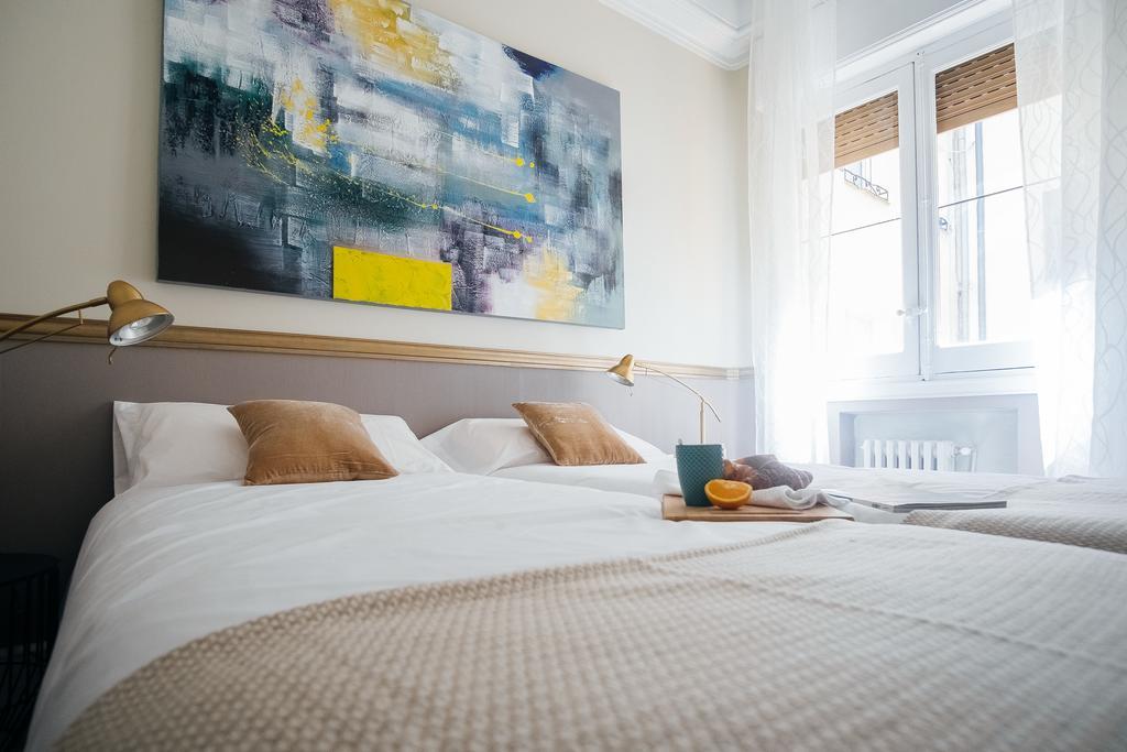 Appartement avec 4 chambre Madrid Extérieur photo